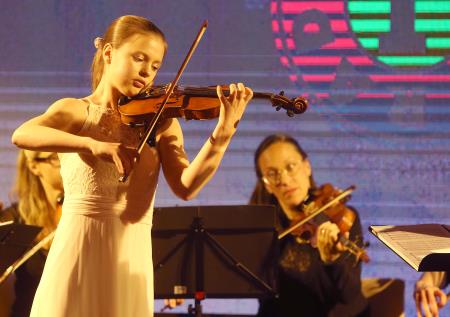 ONA ON PRIREDITEV RADIA 94 25 FOTO LJUBO VUKELIČ